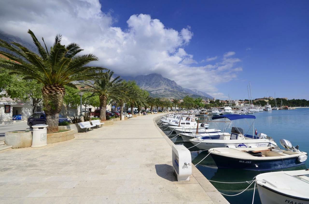Apartments Dvor - Ap1, Ap2, Ap3 Baška Voda Esterno foto